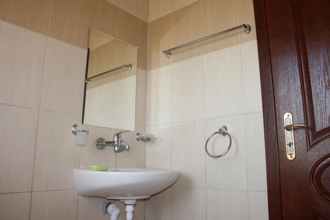 Family Hotel Akra Chernomorets Bagian luar foto